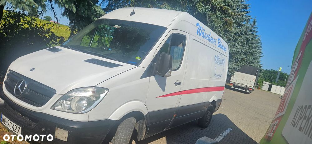 Mercedes-Benz Sprinter - 2