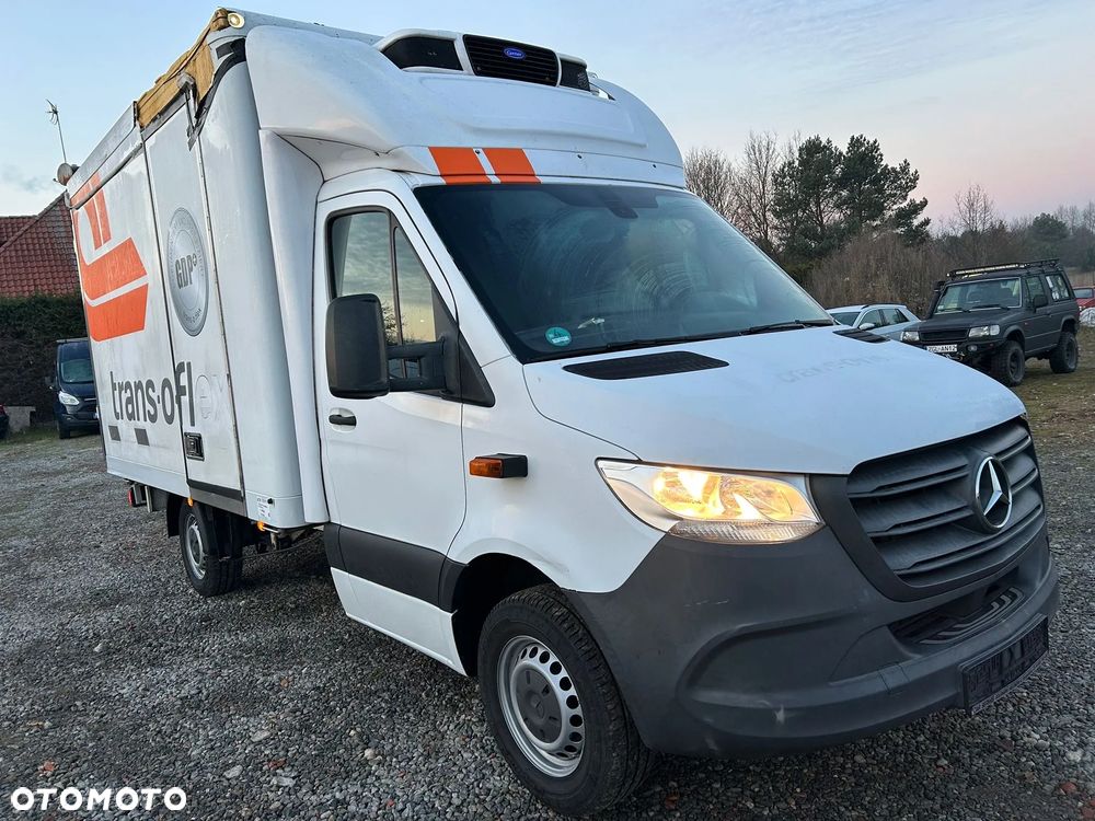 Mercedes-Benz Sprinter - 2