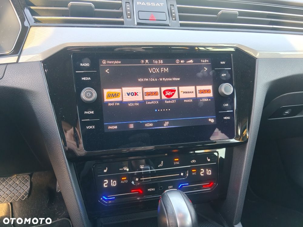Volkswagen Passat - 6