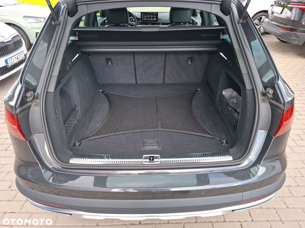 Audi A4 Allroad - 10