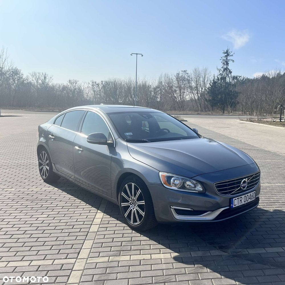 Volvo S60 - 1
