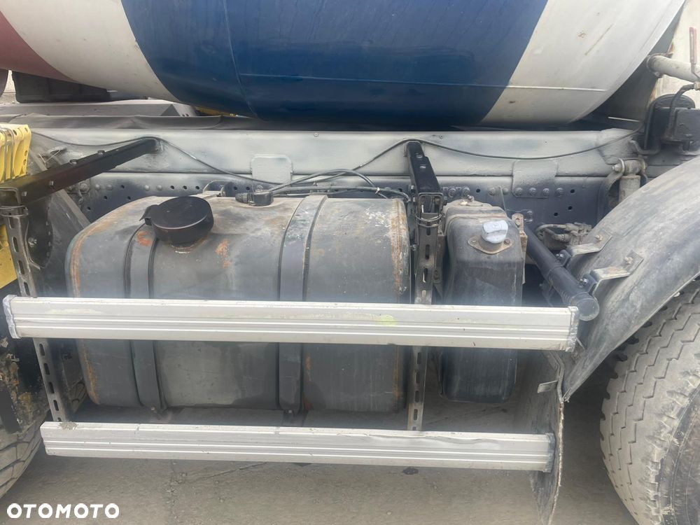 Mercedes-Benz ACTROS 3236 - 8