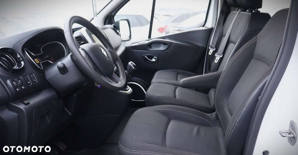 Renault Trafic - 15