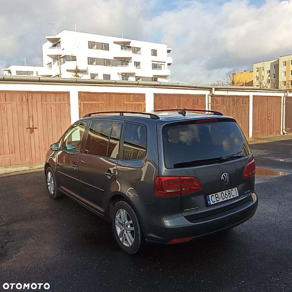 Volkswagen Touran 2.0 TDI DPF Comfortline DSG - 4