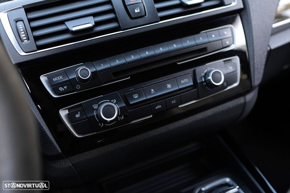 BMW 116 d Pack M - 24