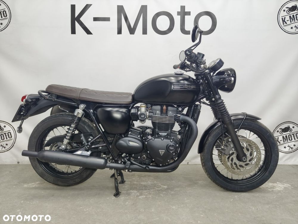 Triumph Bonneville - 1