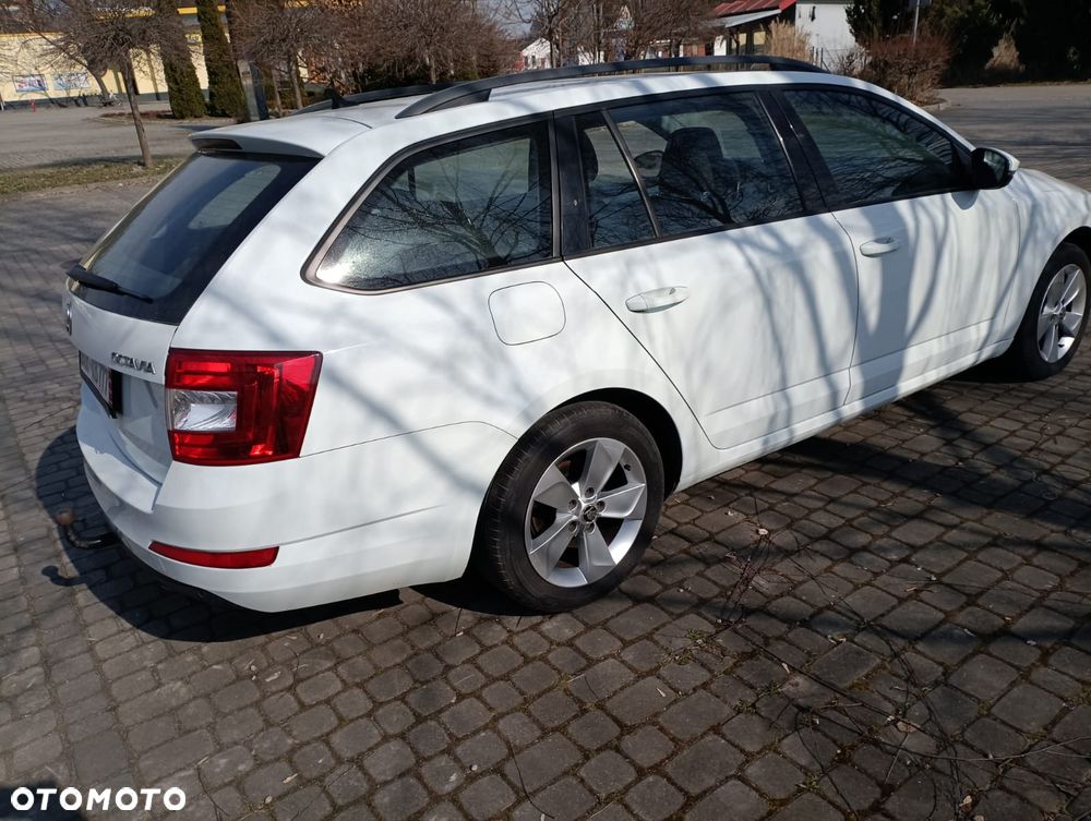 Skoda Octavia 2.0 TDI Style - 16