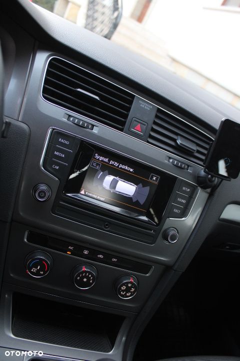 Volkswagen Golf - 21