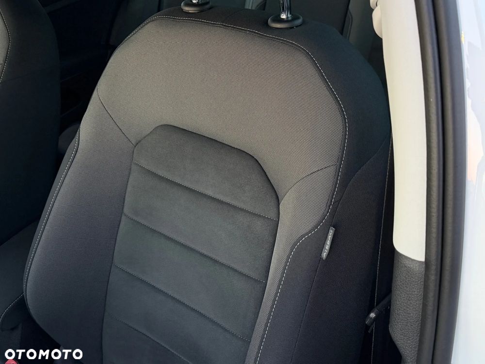 Volkswagen Golf 1.5 TSI BMT Highline - 33