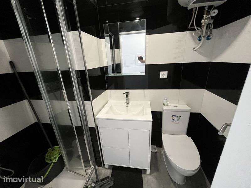 Apartamento T0 e T1 com despesas todas - Grande imagem: 4/6