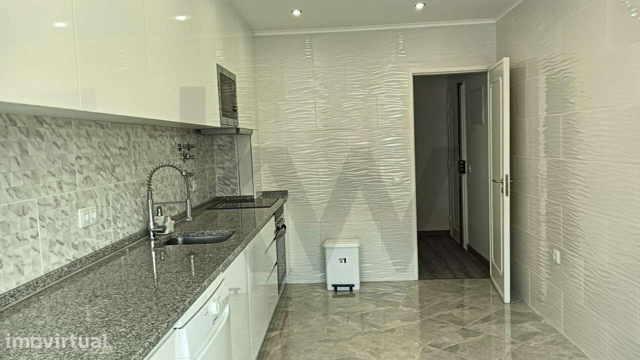 T2 totalmente remodelado | Castanheira do Ribatejo | Arrendamento - Grande imagem: 5/19