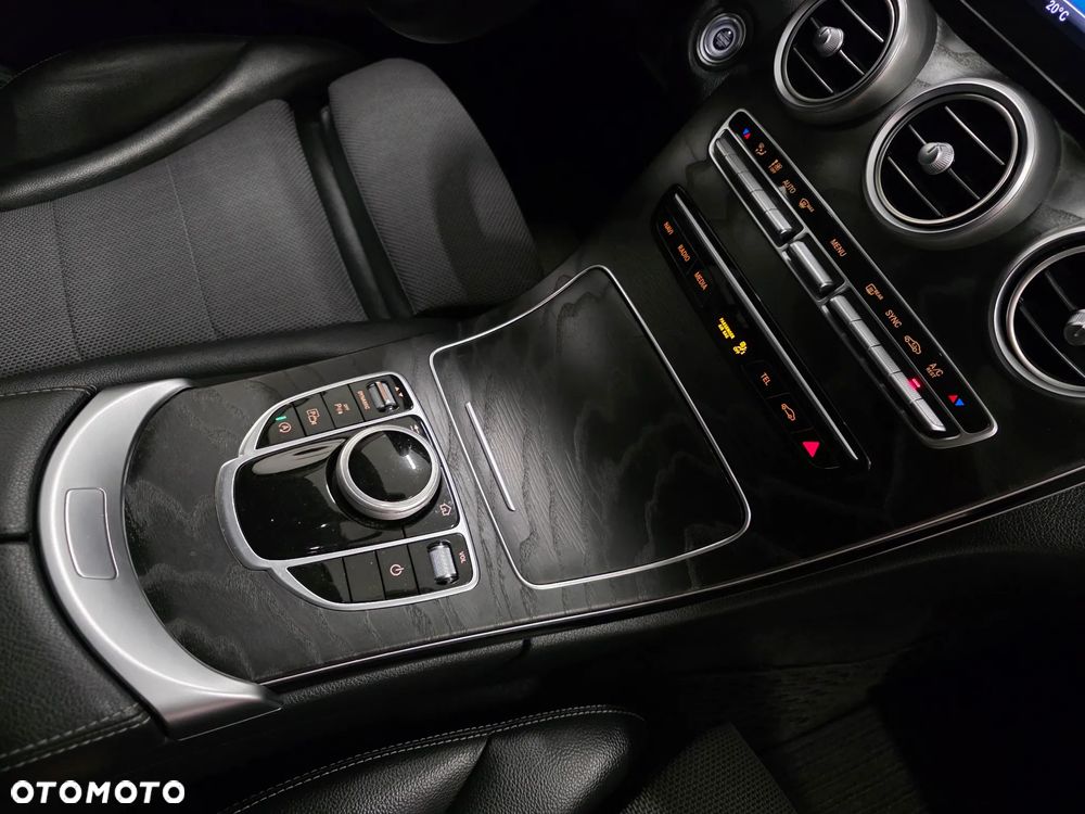 Mercedes-Benz Klasa C 220 d T 9G-TRONIC - 21
