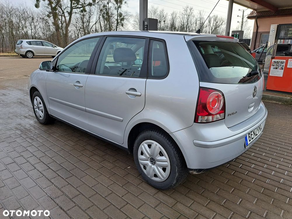 Volkswagen Polo - 11