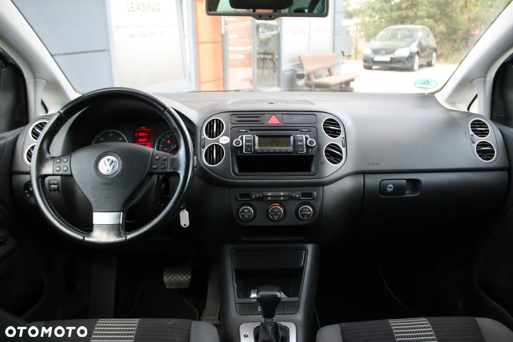 Volkswagen Golf Plus 1.9 TDI DPF DSG Comfortline - 21