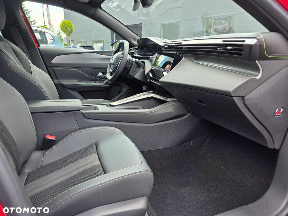 Peugeot 408 1.2 PureTech mHEV GT Exclusive S&S e-DSC6 - 19
