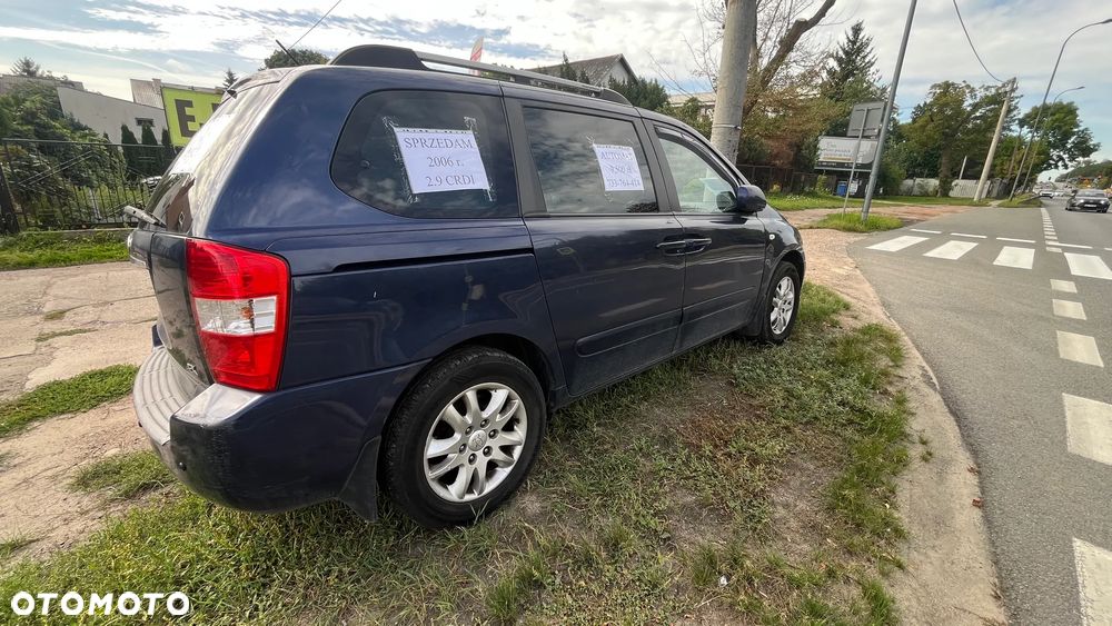 Kia Carnival - 5