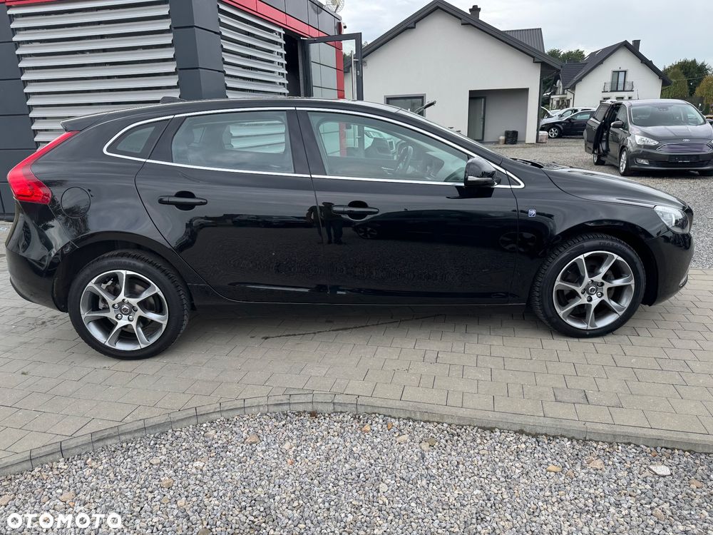 Volvo V40 D2 Drive-E Ocean Race - 14