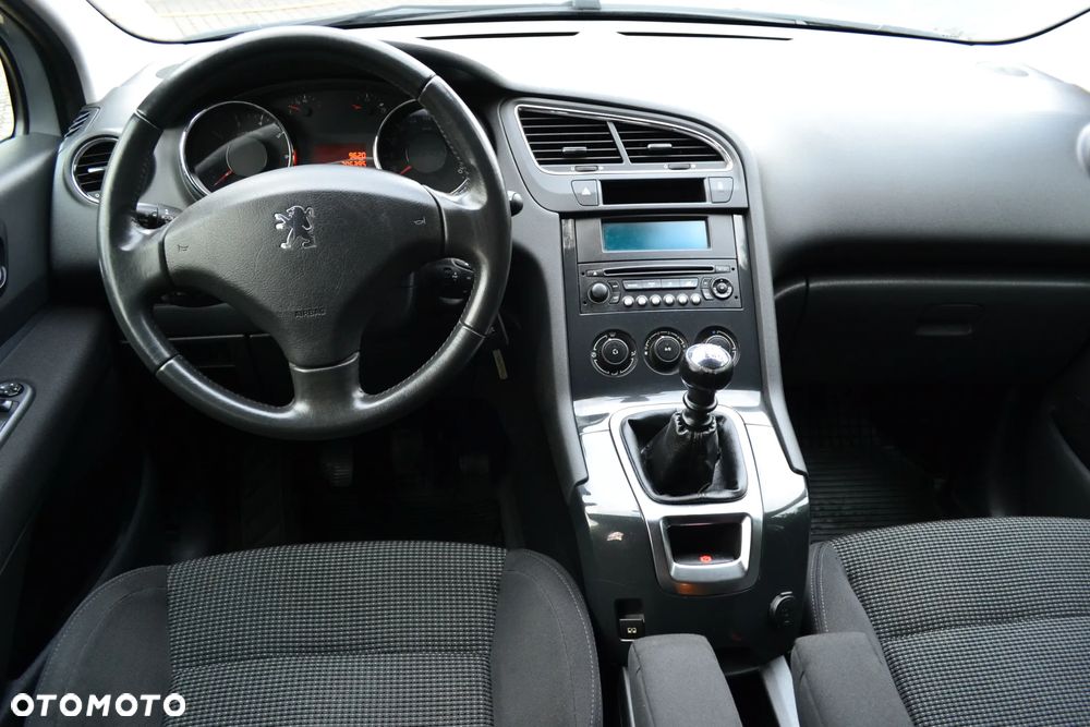 Peugeot 5008 1.6 THP Active 7os - 26