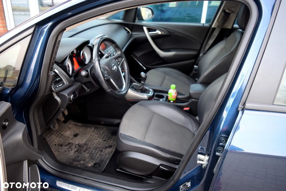 Opel Astra 2.0 CDTI DPF Cosmo - 6