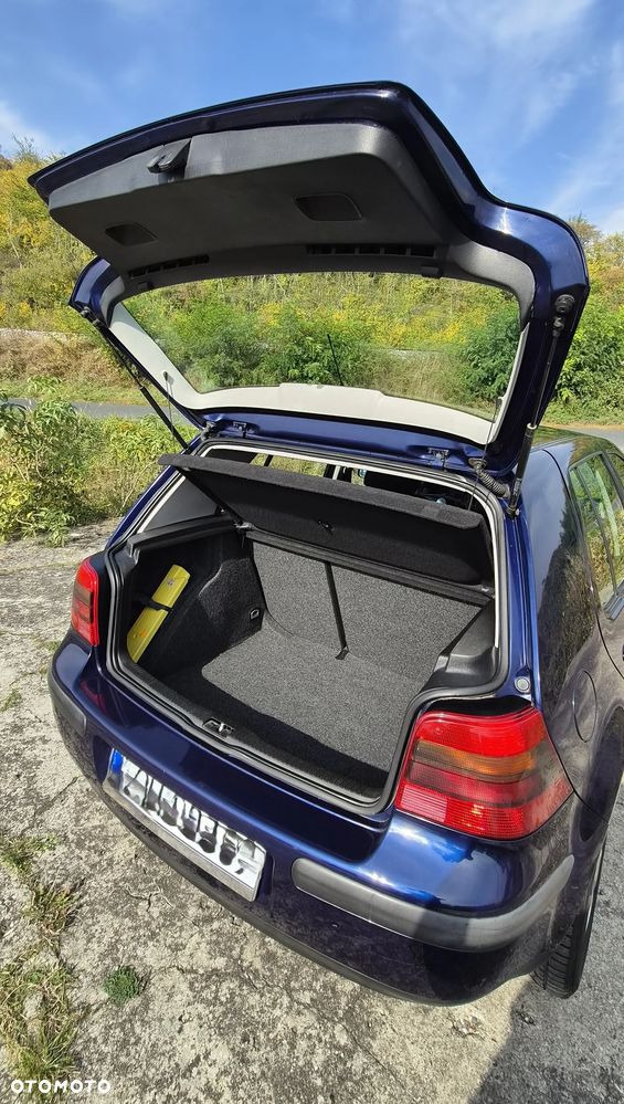 Volkswagen Golf - 9