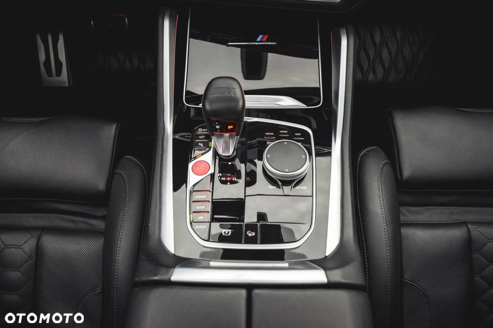 BMW X6M - 31