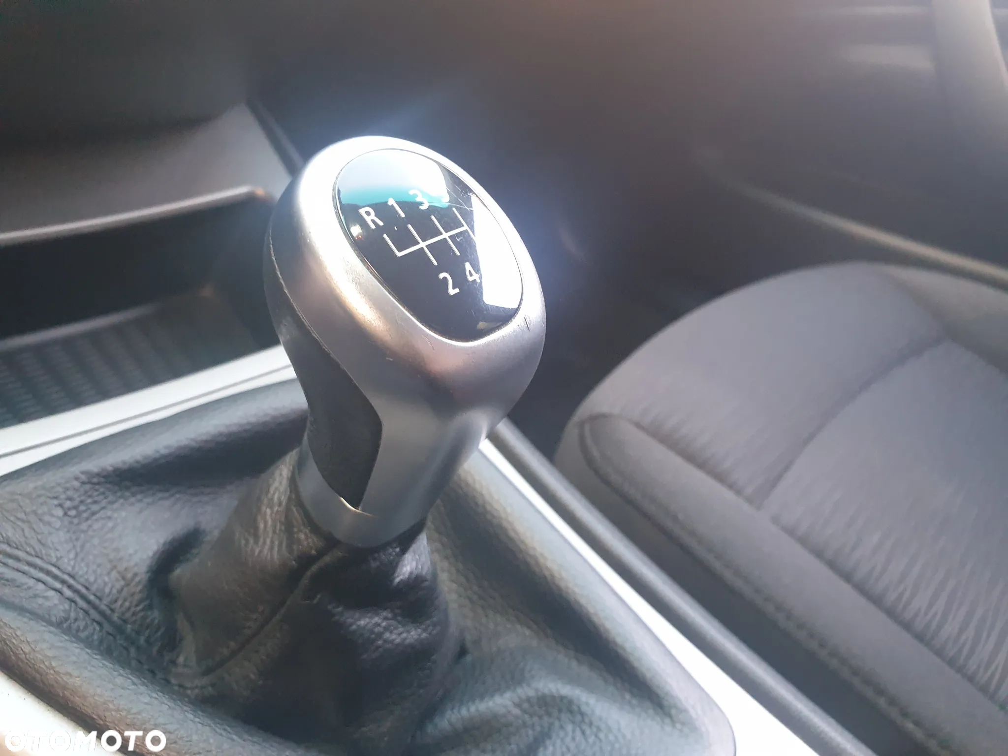 BMW Seria 1 120i - 13