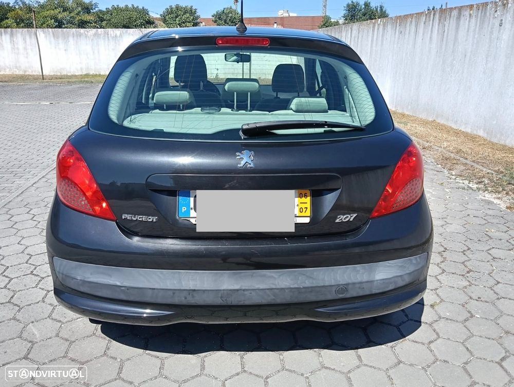 Peugeot 207 1.4 HDi Premium - 4
