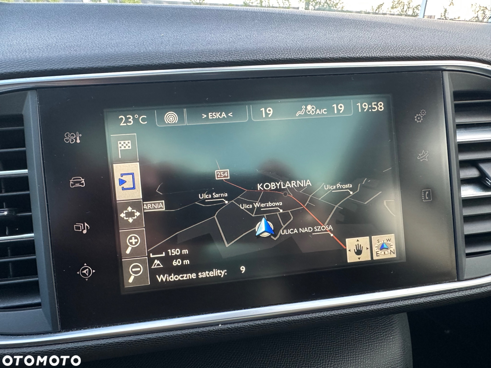 Peugeot 308 1.6 BlueHDi Allure S&S - 15