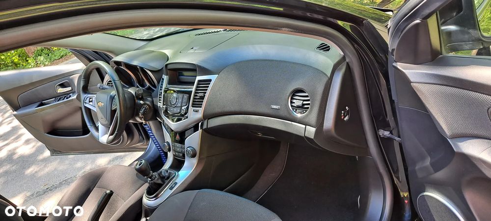 Chevrolet Cruze 1.6 LT+ - 20