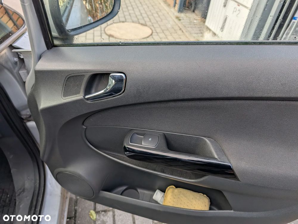 Opel Corsa 1.2 16V Essentia Easytronic - 6