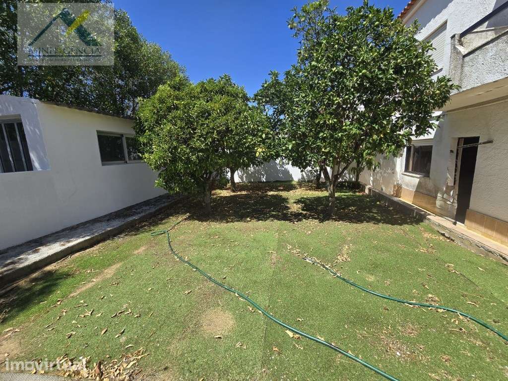 Andar de moradia T1 com garagem no Bairro Padre Nabeto em Palmela - Grande imagem: 5/13