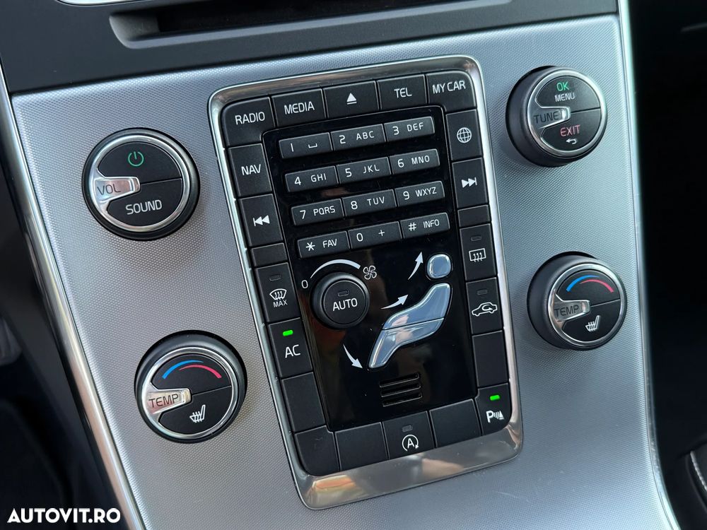 Volvo V60 D2 DRIVe Momentum - 27