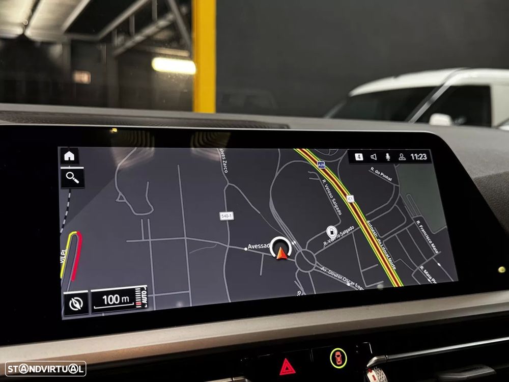 BMW 318 d Touring Auto - 25