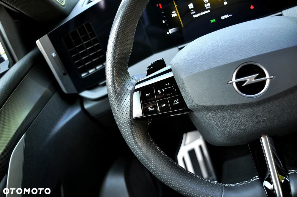 Opel Astra 1.2 T GS S&S - 28