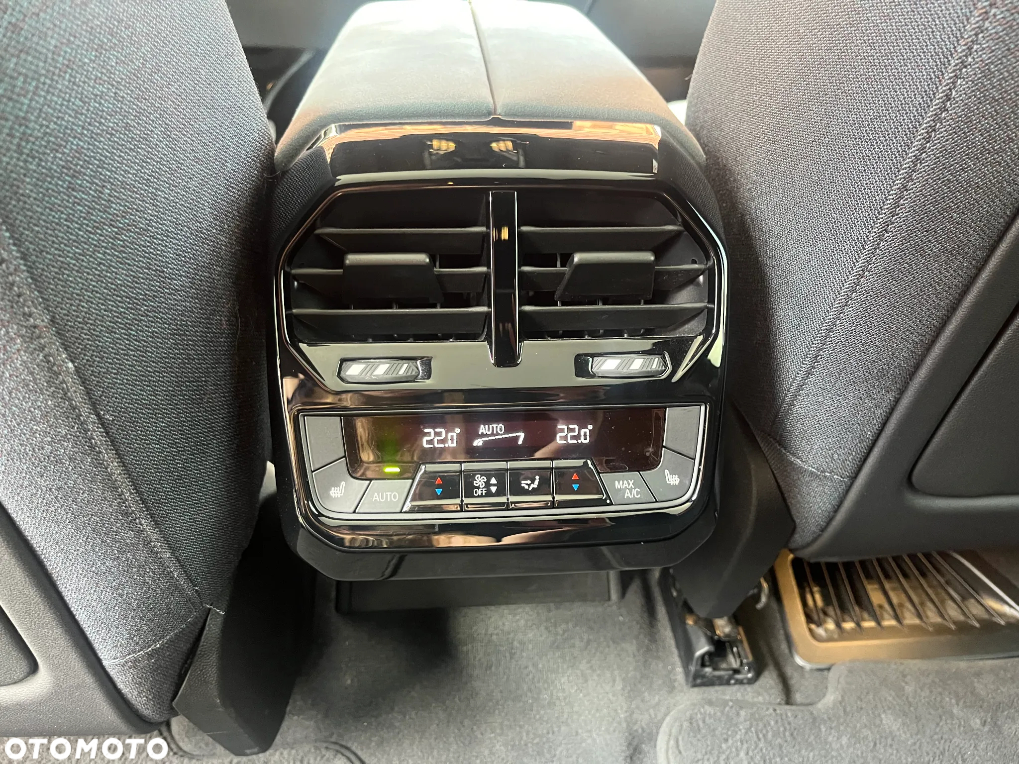 BMW iX xDrive40 76.6kWh - 12