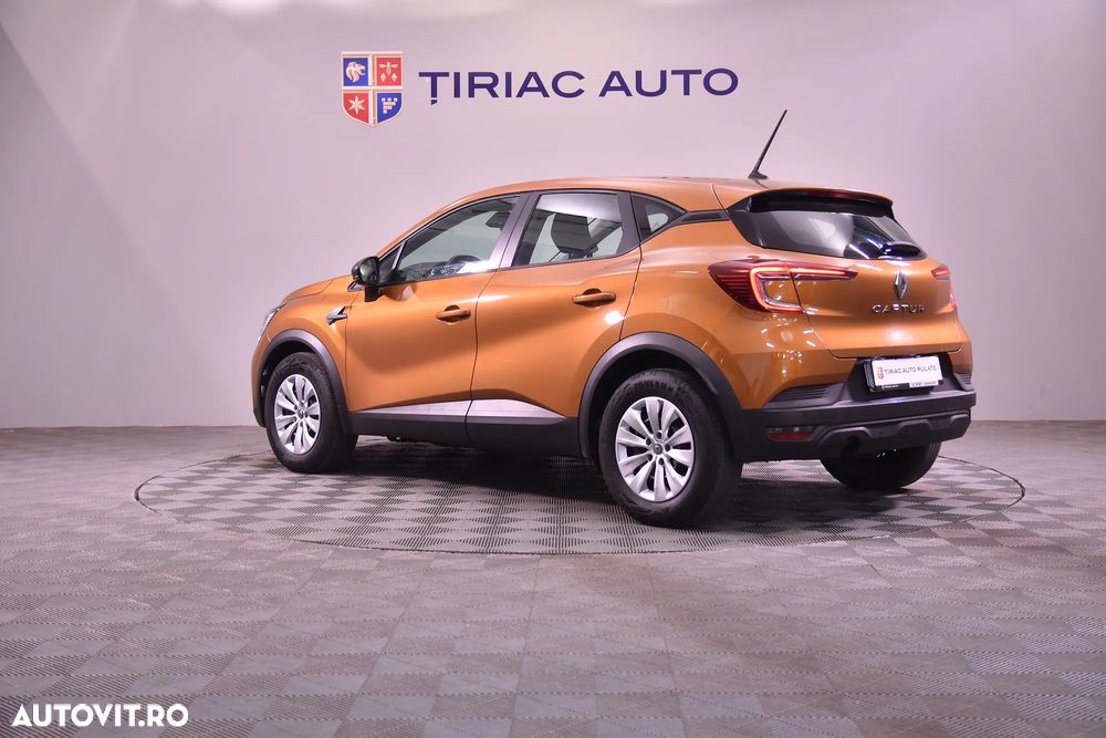 Renault Captur - 3
