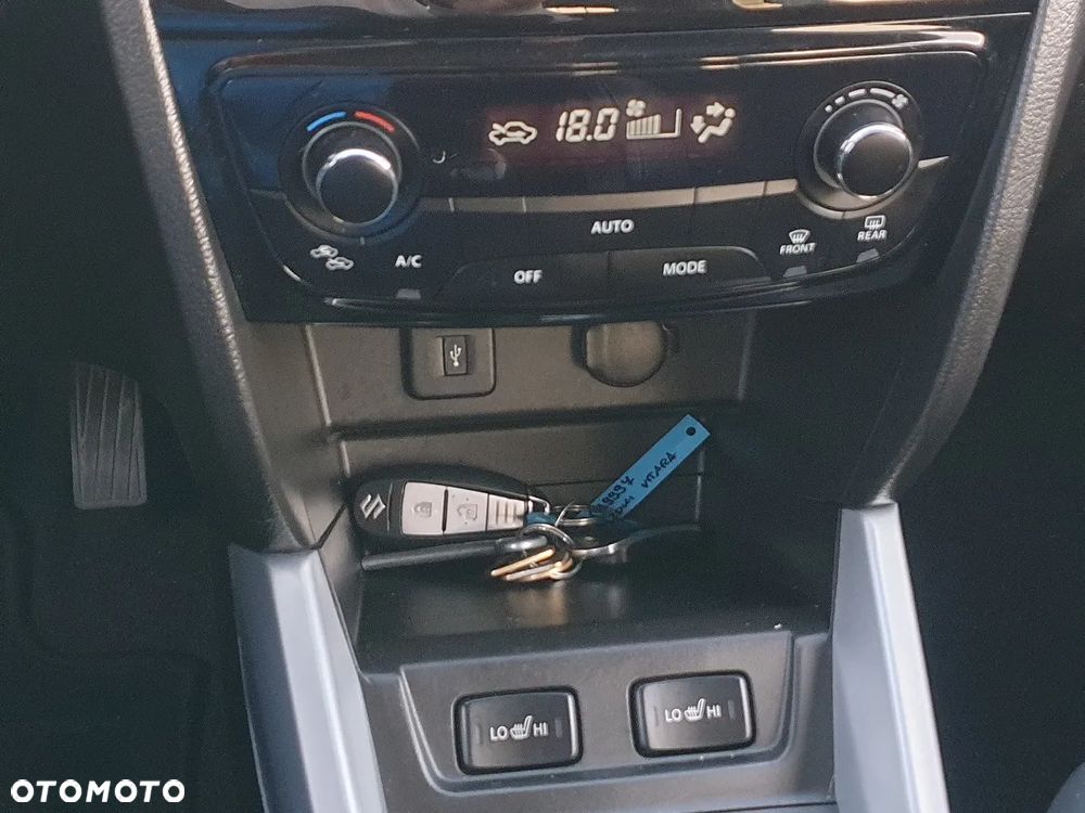 Suzuki Vitara 1.6 Premium 2WD - 23