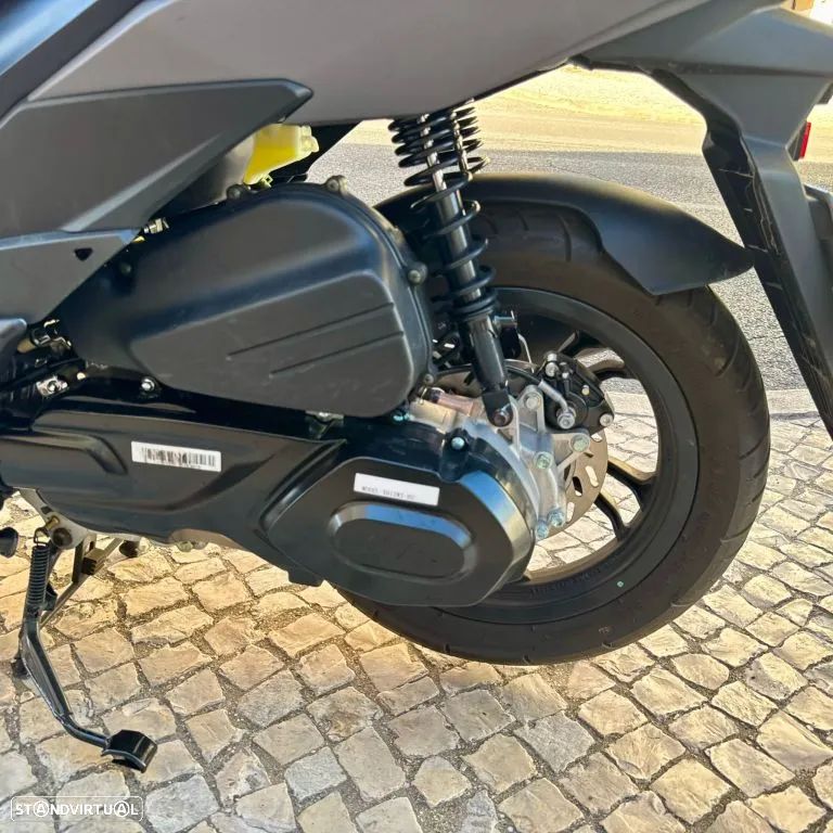 Sym JET X 125 - 23