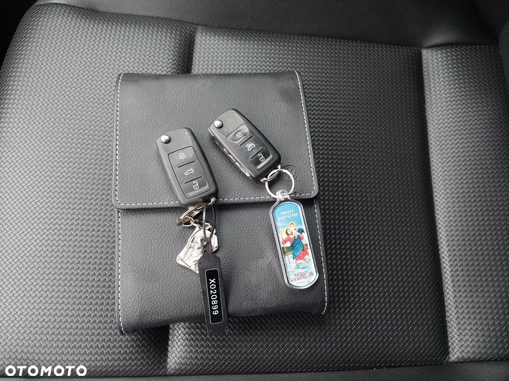 Volkswagen Caddy Maxi 2.0 TDI Trendline Mixt - 25