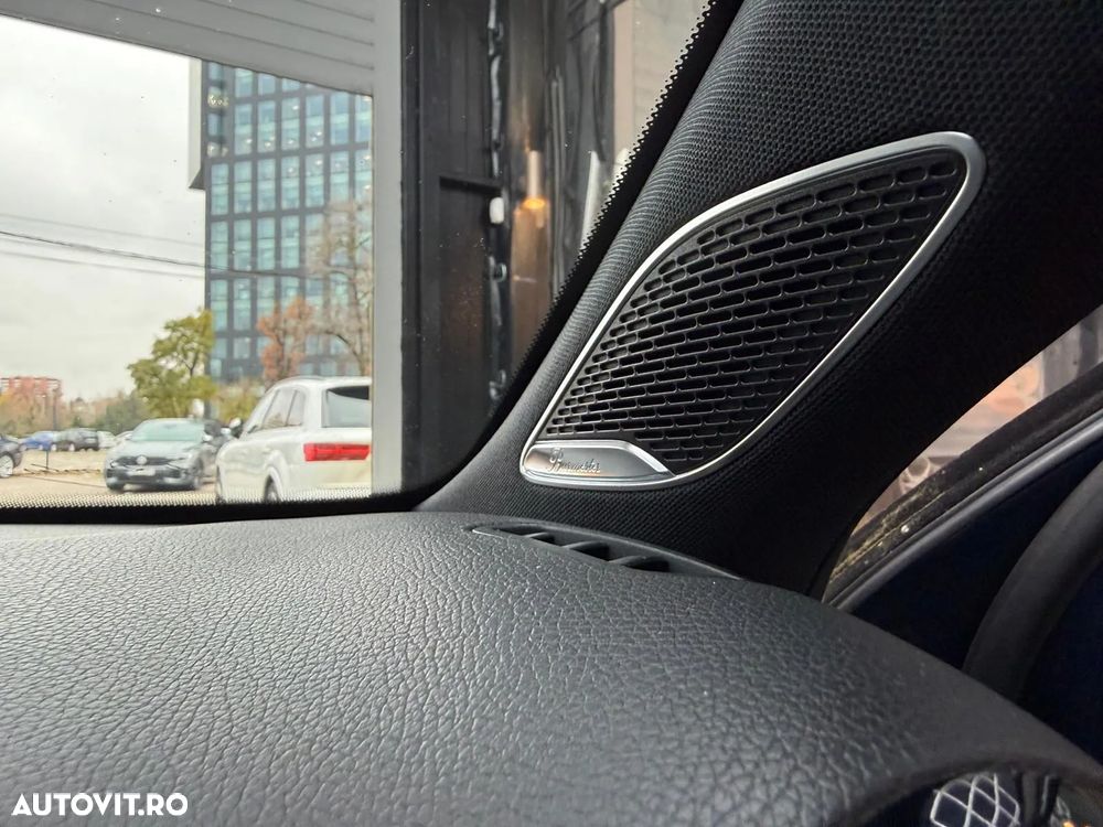 Mercedes-Benz A AMG 35 4MATIC+ Aut. - 31