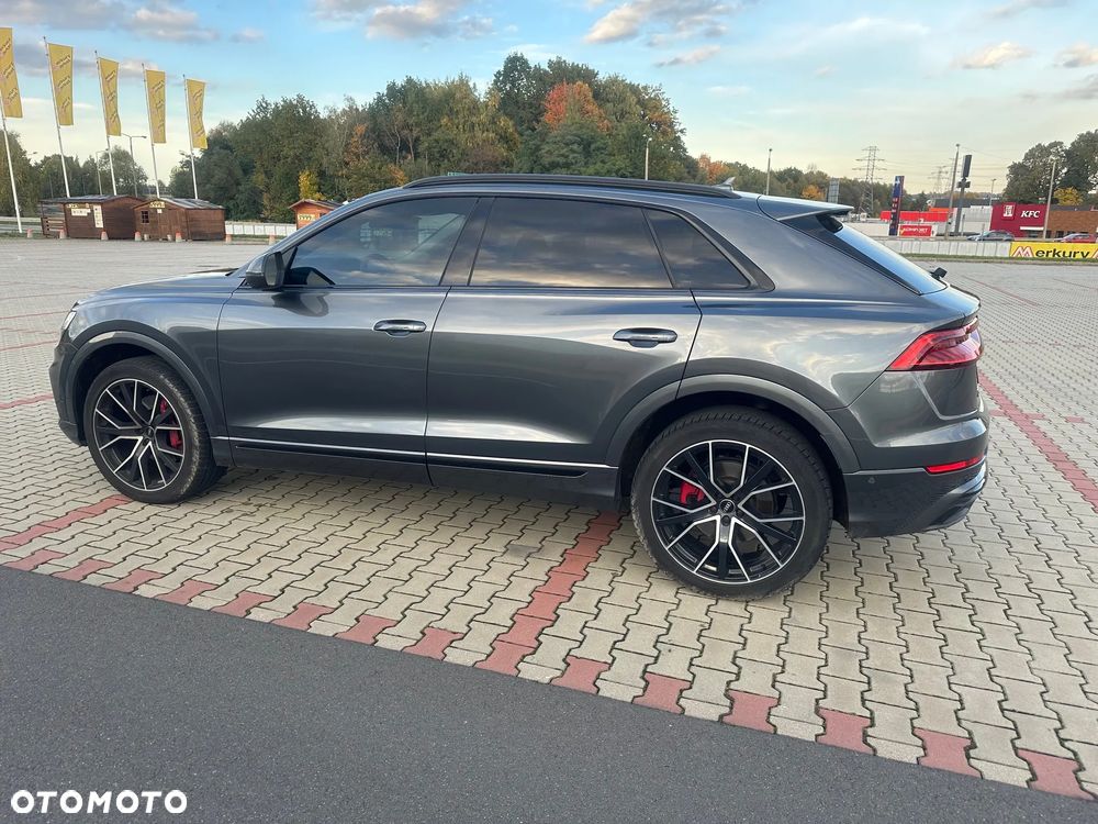 Audi Q8 - 9