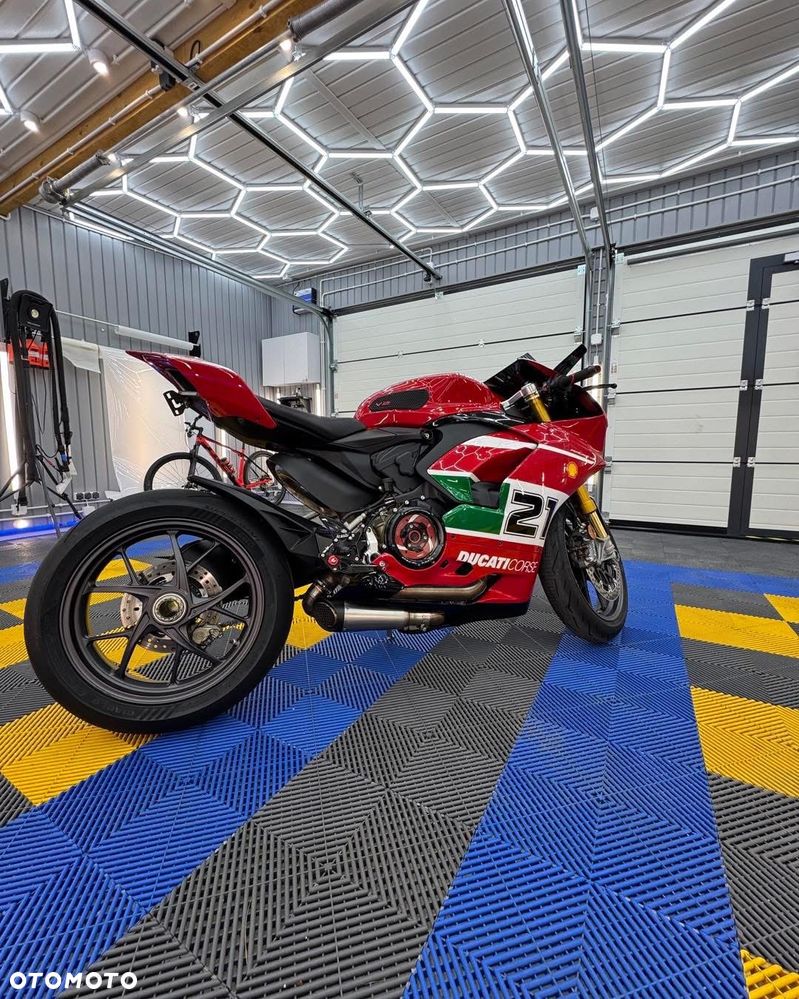 Ducati Panigale V2 - 2