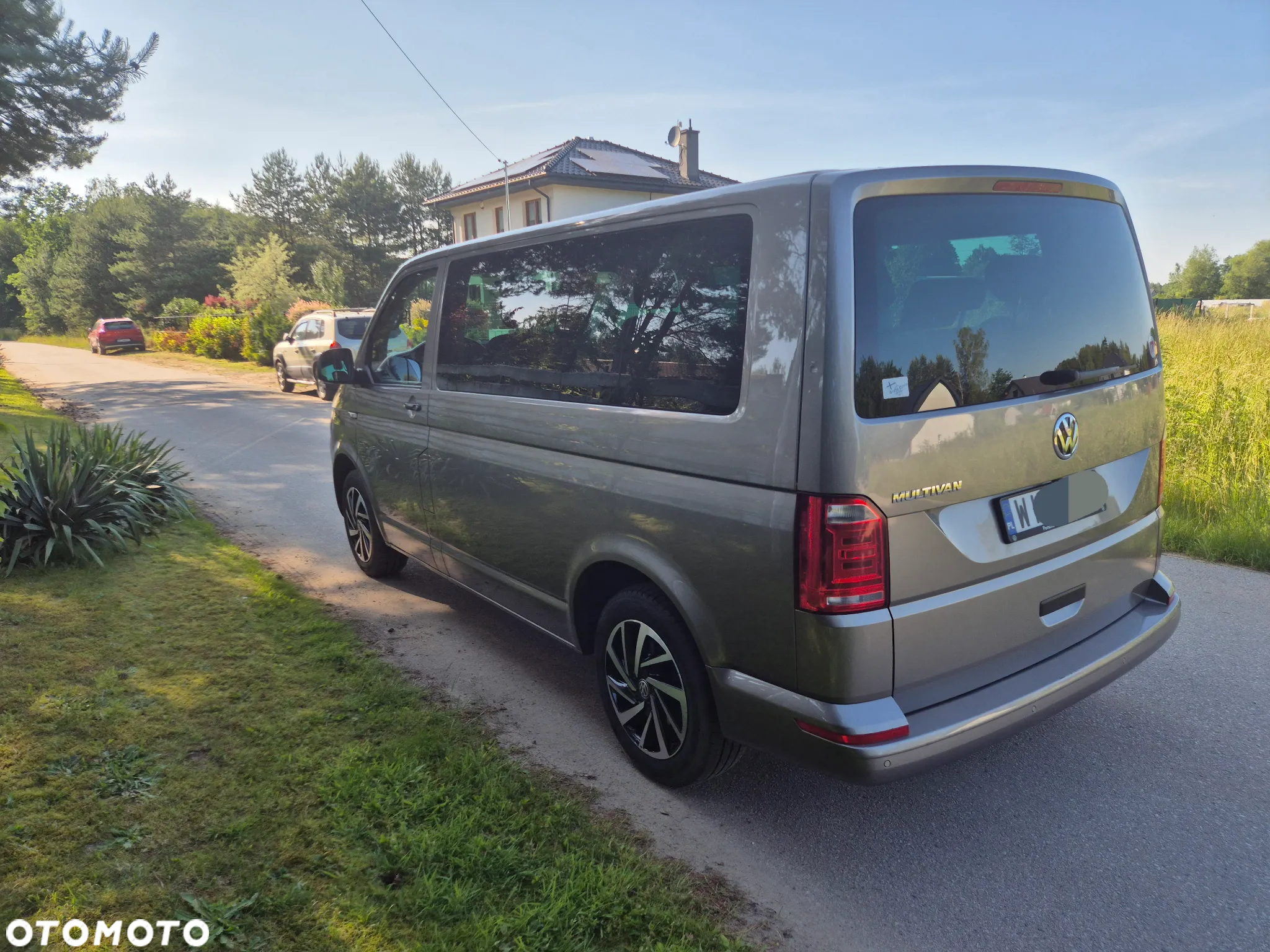 Volkswagen Multivan 2.0 TDI L1 Comfortline DSG - 8