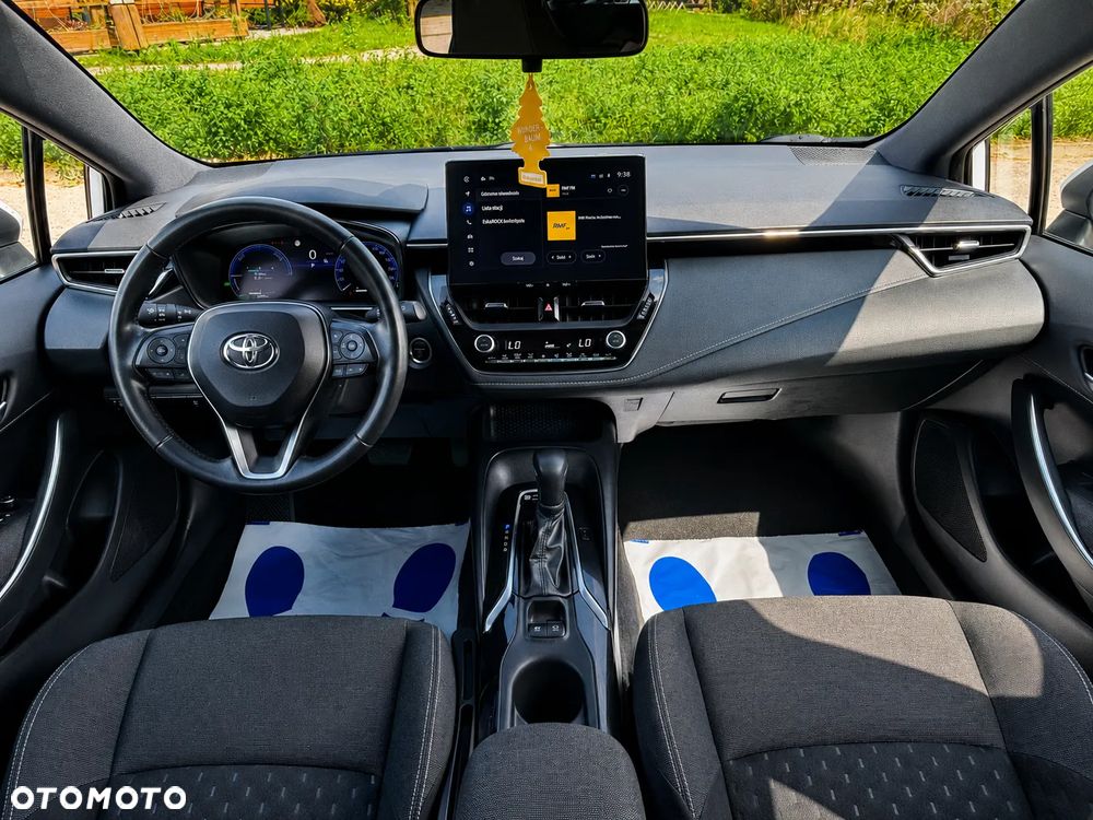 Toyota Corolla 1.8 Hybrid Comfort - 19