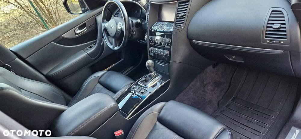 Infiniti QX70 3.7 S Premium - 22