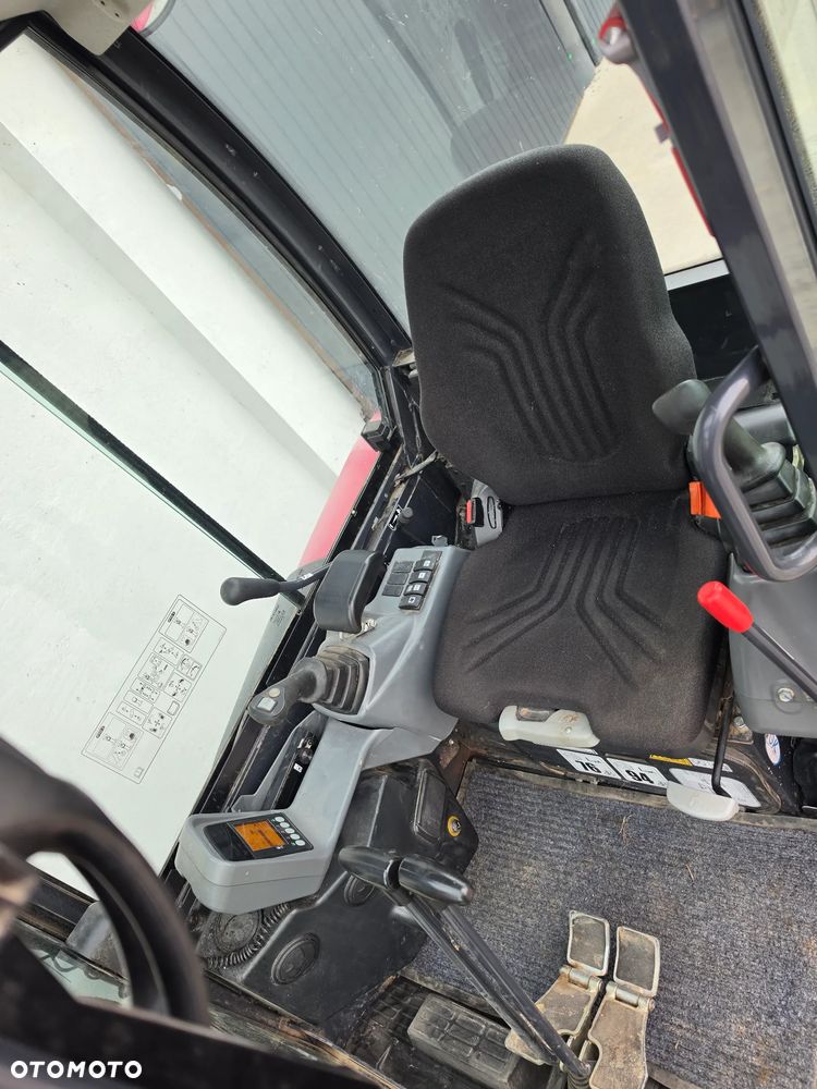 Yanmar SV26 - 23
