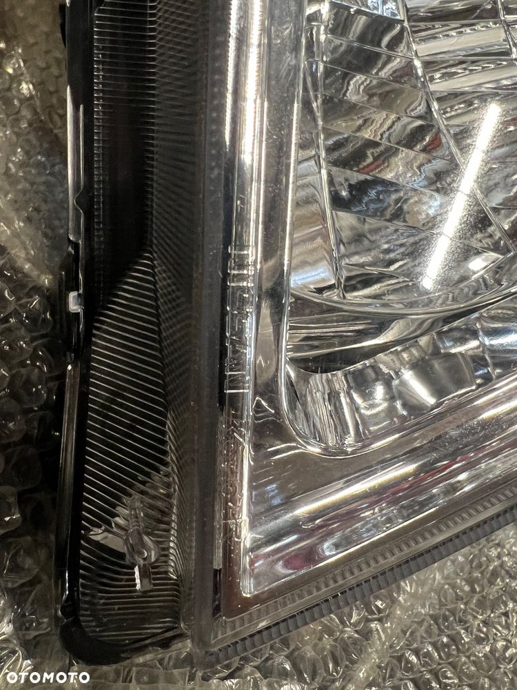 Lampa przednia prawa nowa Nissan Navara d40 oryginalna - 2