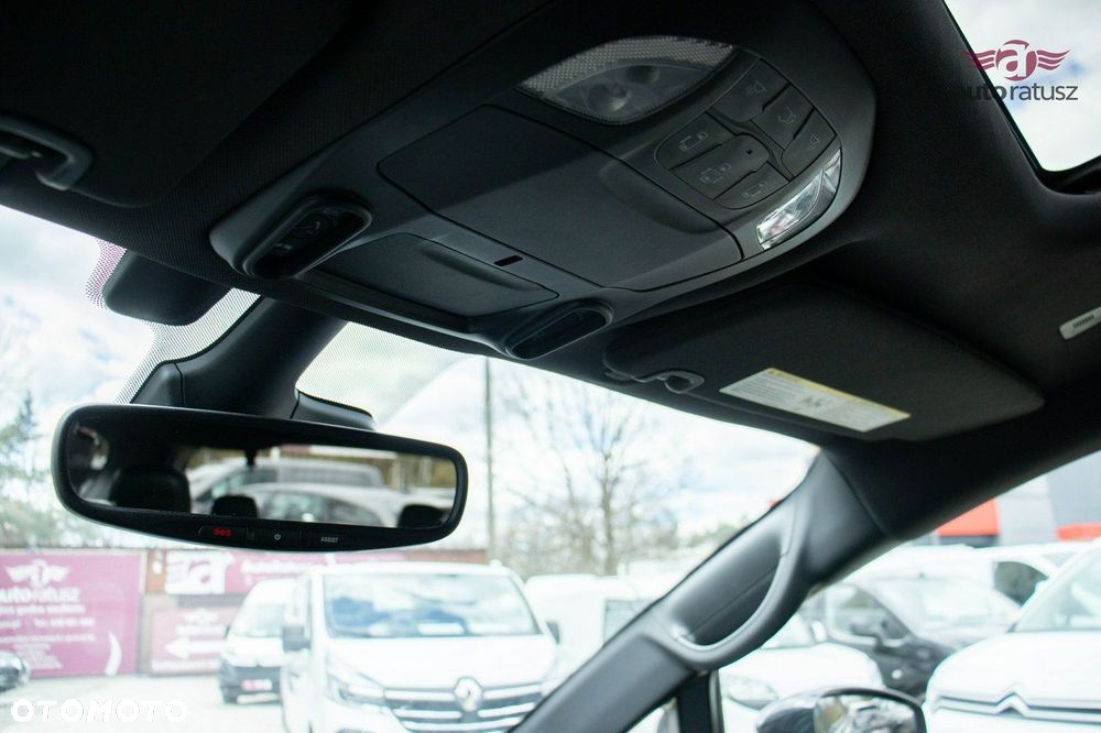 Chrysler Pacifica - 35