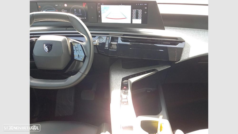 Peugeot 3008 1.2 Hybrid Allure e-DCS6 - 19