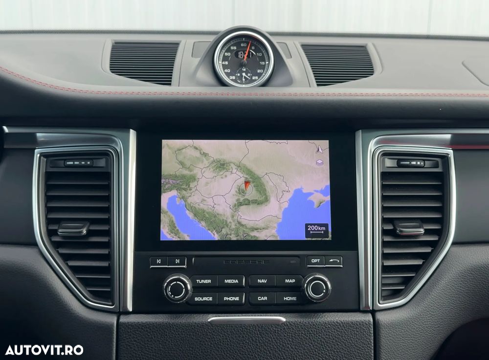 Porsche Macan Standard - 17